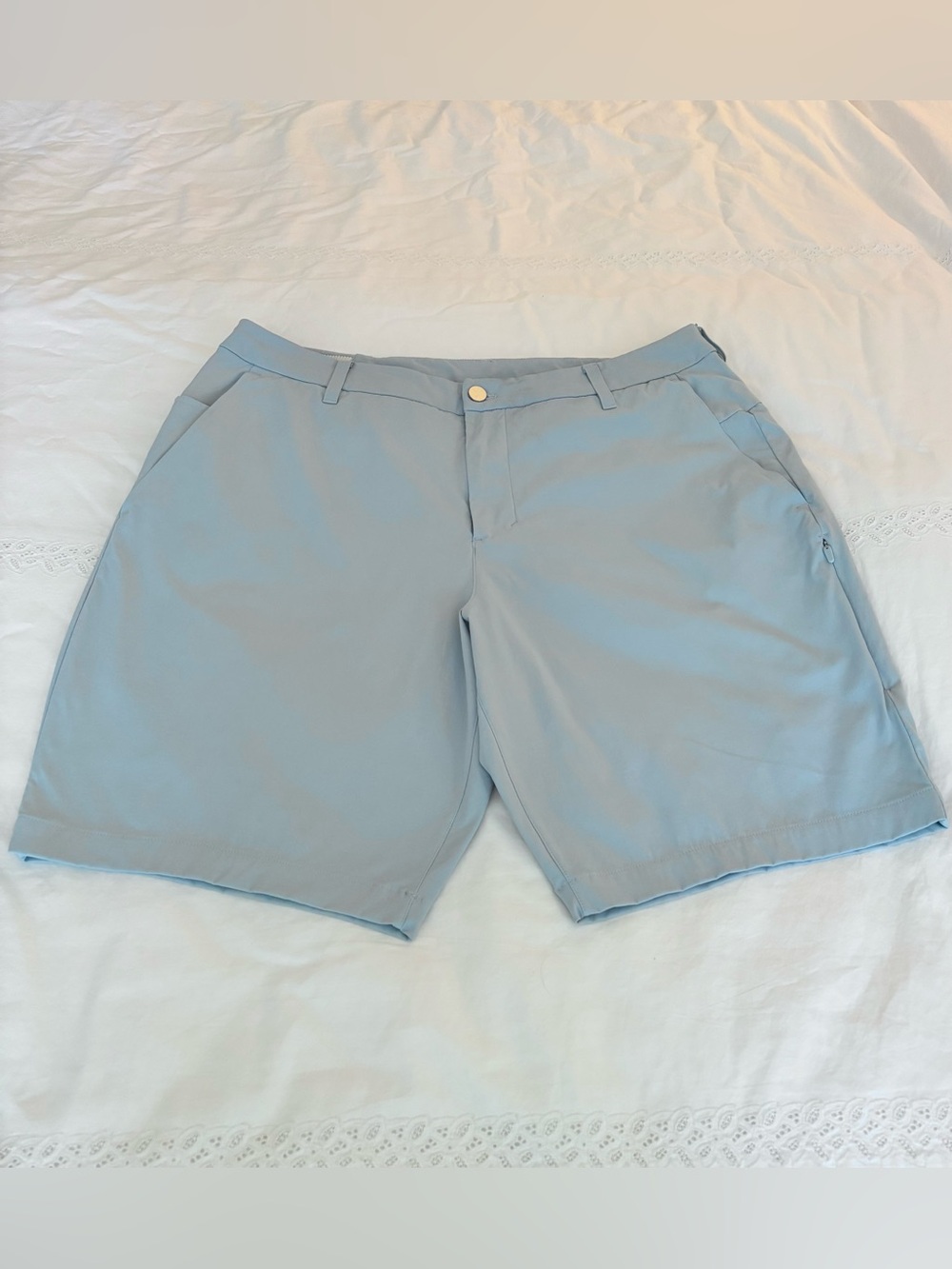Lululemon Men's Commission Golf Shorts Sz 36 Light Blue